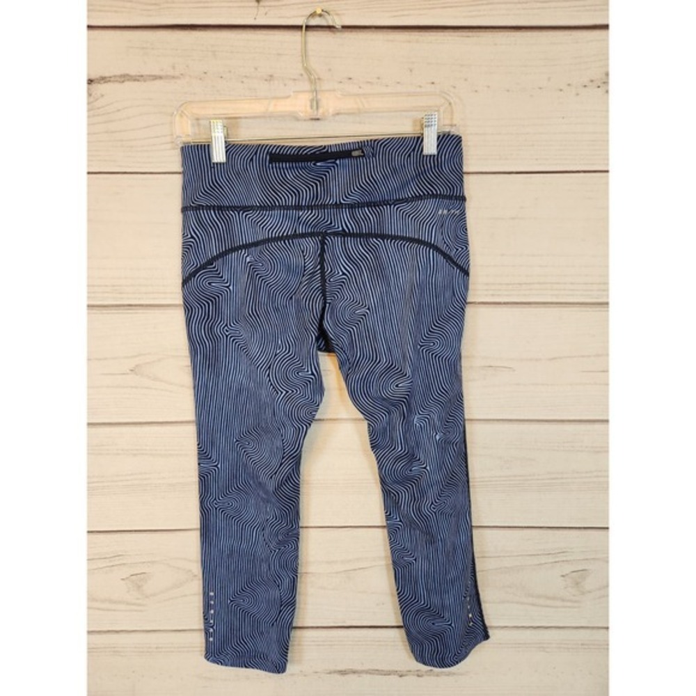 Nike Dri Fit Women's‎ Blue Printed Stretch Mid Rise Cropped Leggings Size M - Picture 2 of 6